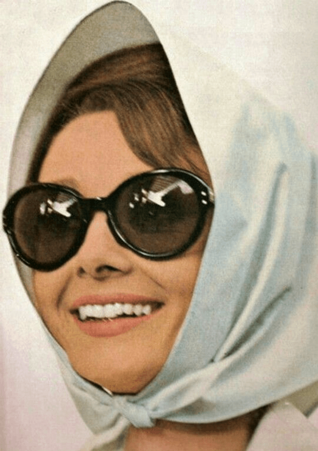 A6002 - Pierre Marly For Audrey Hepburn